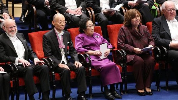 中科院老科学家蜗居13平老破小,老一辈科学家为什么对物质的欲望那么小?