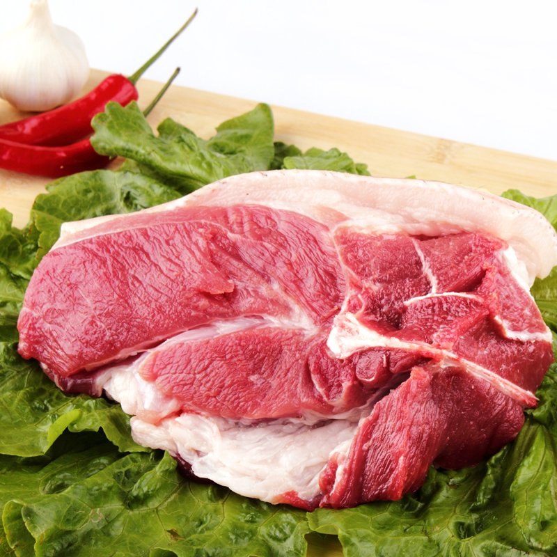 猪肉价格跌破每斤15元，是什么原因导致近期猪肉连续降价呢？