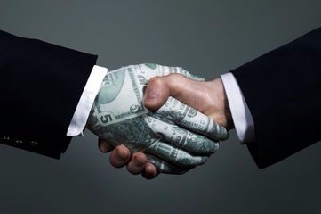 卖萤火虫年入百万，你见过哪些神奇的赚钱手段