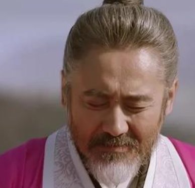 如何评价《虎啸龙吟》第21集，司马懿穿女装念《出师表》的桥段？