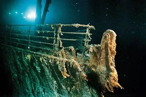 泰坦尼克号的残骸正在逐渐消失，你如何看待此事？