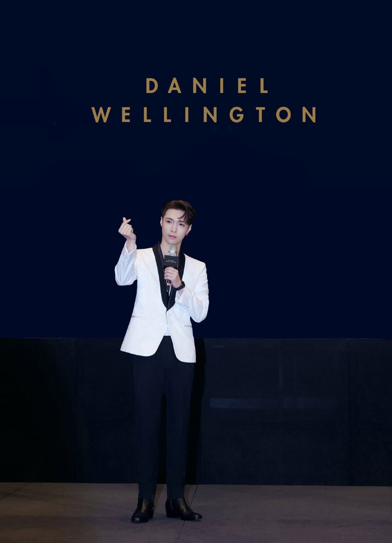 张艺兴520表白自己的粉丝贝壳，张艺兴与粉丝双向的爱在哪里有所体现？