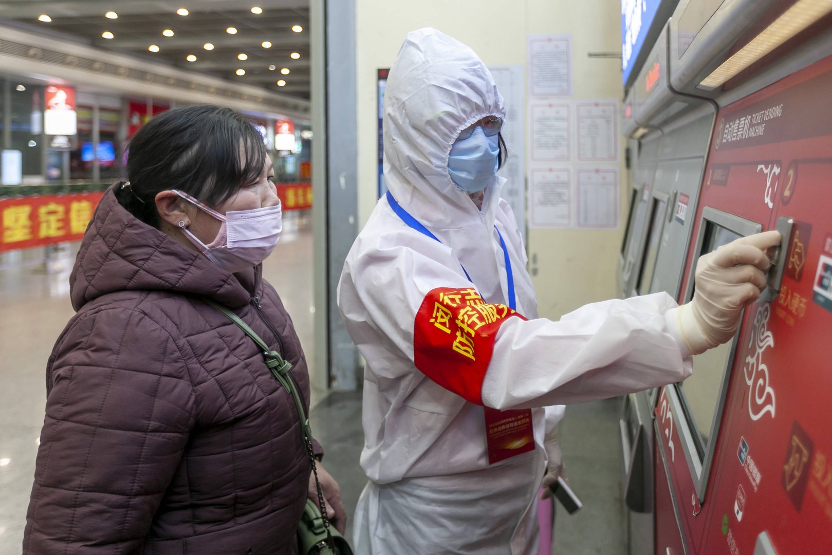 上海疫情呈现哪些特点？当地采取了哪些防疫措施？