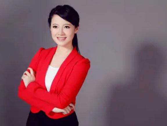 女主持人杨阳年龄是多少？