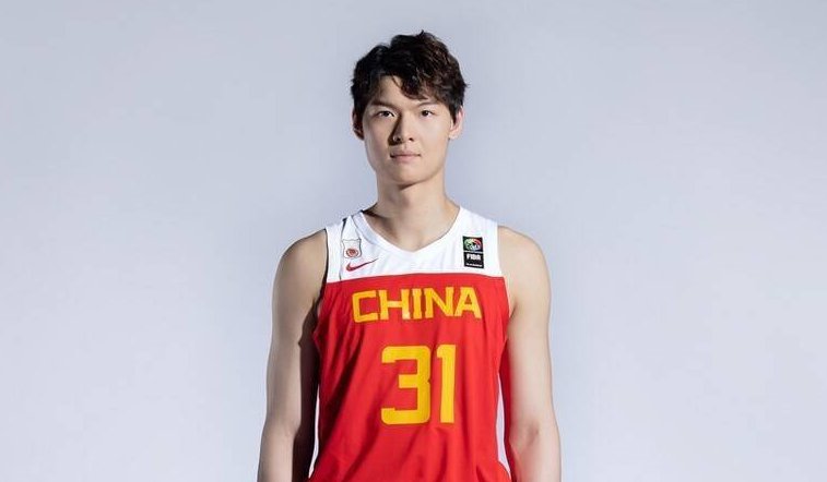 王哲林与谁结婚呢