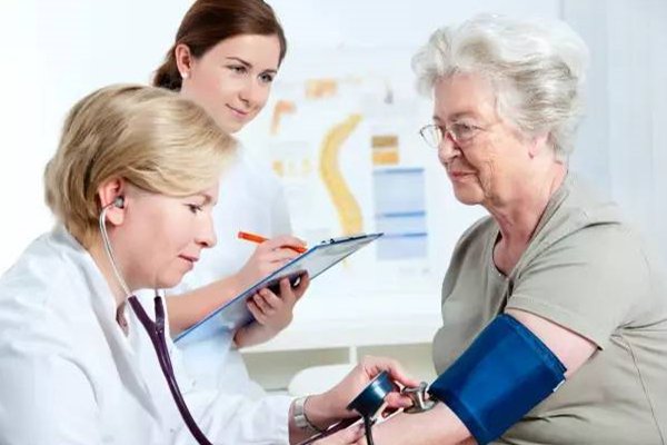 全国首例，25岁博士设遗嘱信托捐出全部存款，他为何这么做？