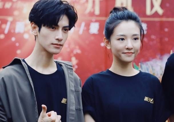 《追光者》罗云熙看吴倩的眼神好宠溺，两人在剧中的演技如何？