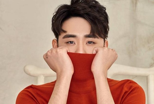 德云社捧红的辫儿哥哥，当年怎样从十米高的站台摔下去的？