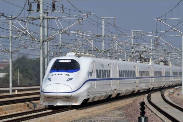 高铁喊我身份比你高的男子道歉，女乘客对他是否谅解？