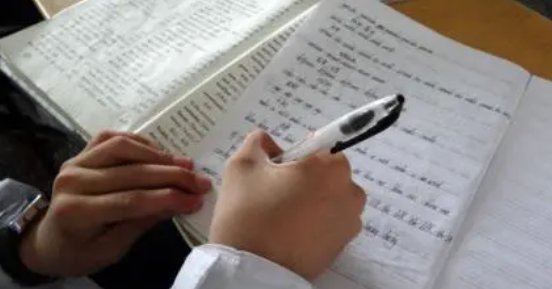 写一则新闻发生在我们身边的作文300字