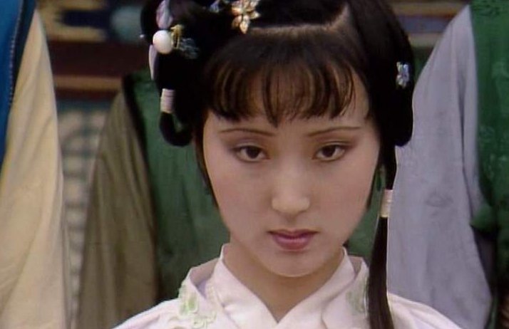 宝玉看到的金陵十二钗判词，为何从晴雯开始，以秦可卿结束？