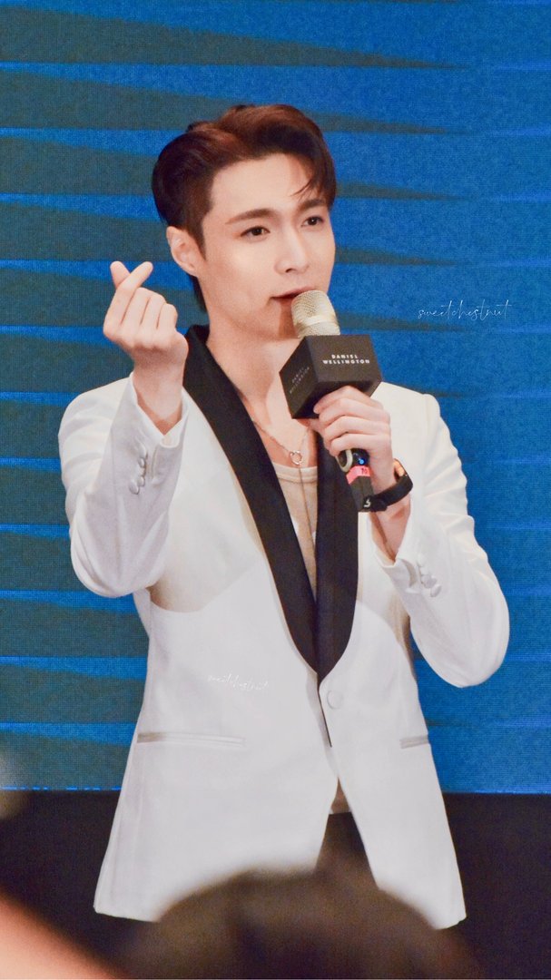 张艺兴520表白自己的粉丝贝壳,张艺兴与粉丝双向的爱在哪里有所体现?