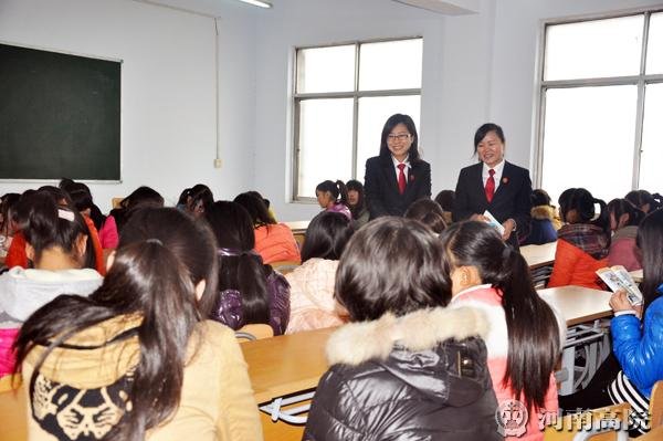 唐河县第四高级中学的地理位置