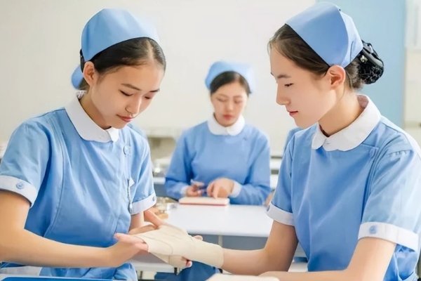 主管护师考试科目有哪几门