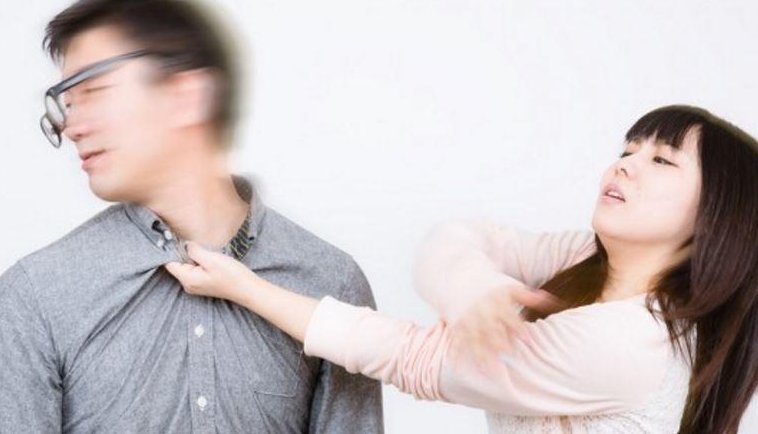 夫妻一旦吵架,妻子就叫三五个男子去宾馆,我该怎么办