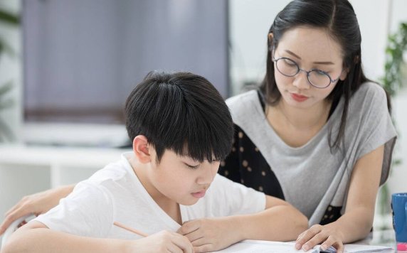 家教补课一般是多少钱一小时？