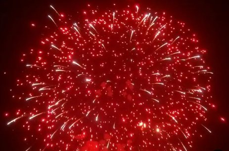 关于春节烟花的诗句有哪些？