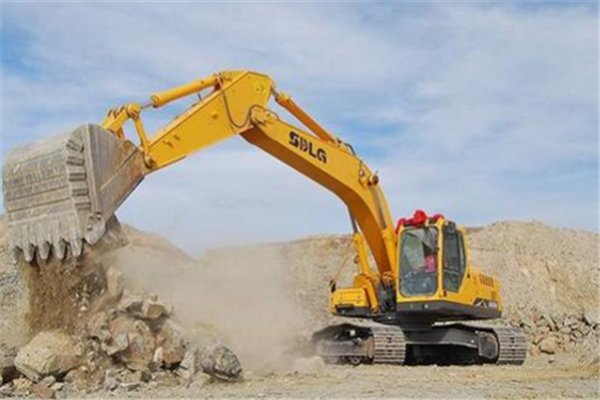 考古学家挖掘古墓时，一般会用到哪些工具？