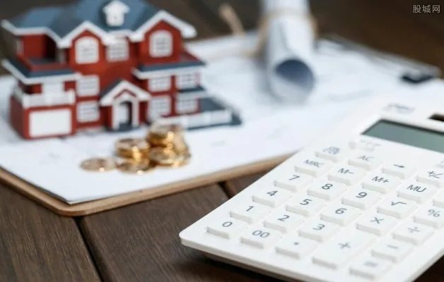 何姿购房案宣判 定金退还另赔偿损失160万元