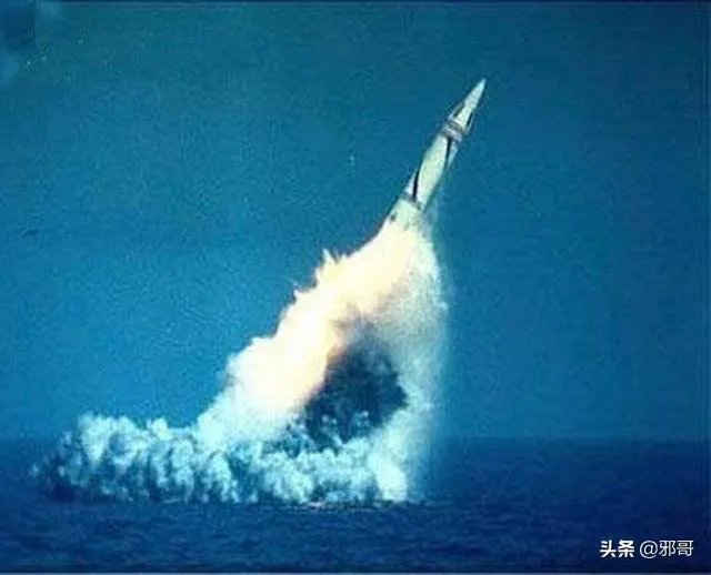 洲际导弹最大射程不足2万公里,是如何实现全球到达的?