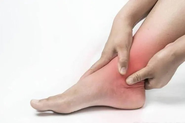 脚痛的位置图片