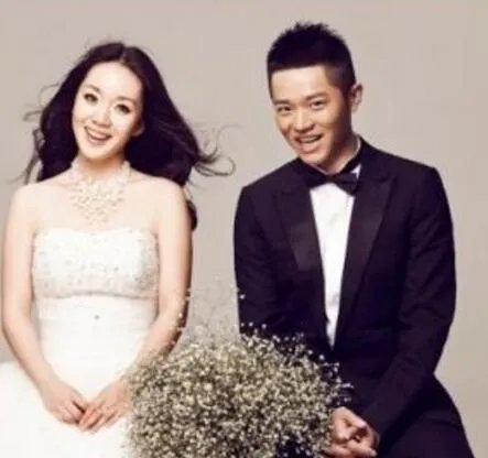 曾毅老婆李娜结婚照欣赏 其老婆怀孕消息曝光