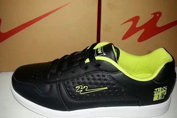 跳远穿什么鞋最好？