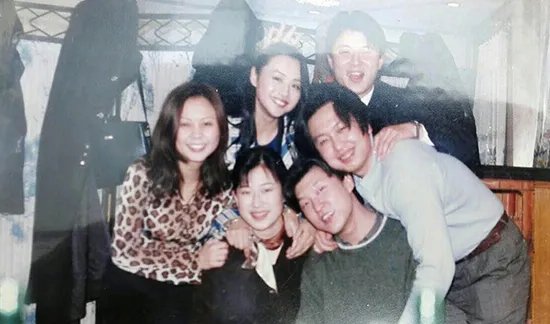 曹颖晒高中旧照是怎么回事？