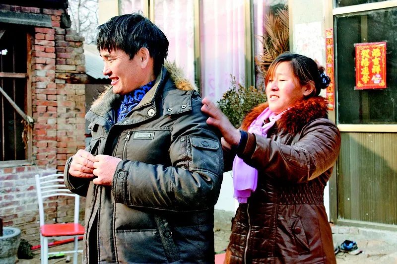 大衣哥朱之文回应离婚事件 朱之文老婆照片前后变化如此之大