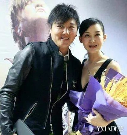 孙楠老婆被捉奸在床真相 孙楠48岁老婆近照曝光