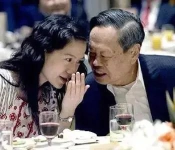 你们怎么看待杨振宁分割遗产？