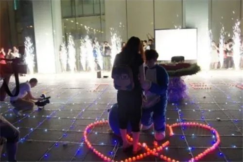 求婚在订婚前还是订婚后 求婚与订婚有哪些区别
