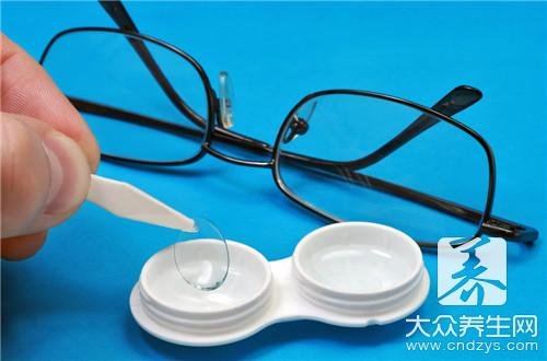 没隐形眼镜药水怎么办