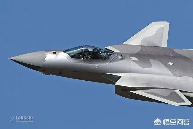 歼20首飞8周年之际,大家认为歼20下一步会有哪些改进和发展?