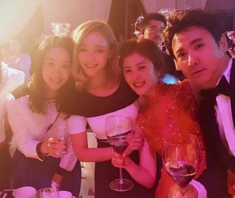 沈腾和王琦的结婚照:沈腾老婆王琦的照片资料