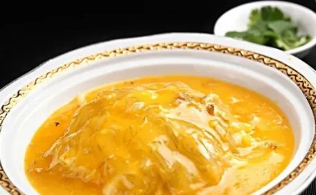 蟹粉鱼翅是什么菜系？属于哪个地方的菜？该怎么制作？
