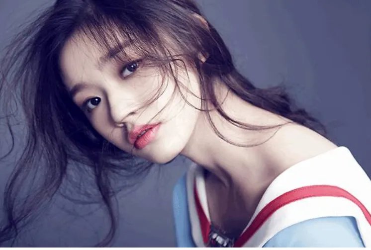 林允方否认恋情,明星也喜欢真心话大冒险吗?