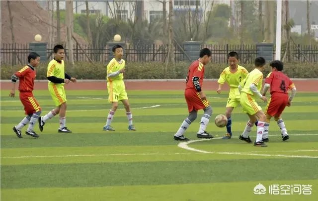 今晚国足将与约旦进行最后一场封闭热身赛，大家觉得能获胜吗？赛后还有理由吗？