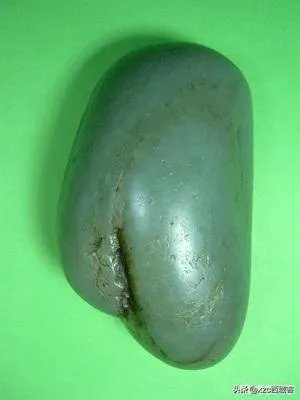 怎样挑选新疆和田玉把件？