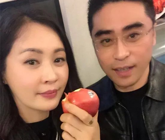 中国好声音学员陈冰爸爸是谁? 家庭背景大揭秘