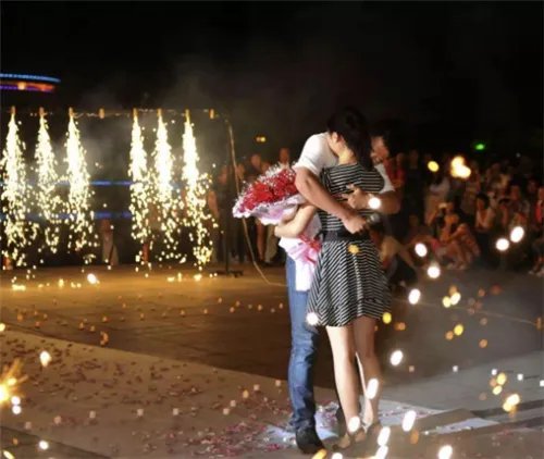 求婚在订婚前还是订婚后 求婚与订婚有哪些区别