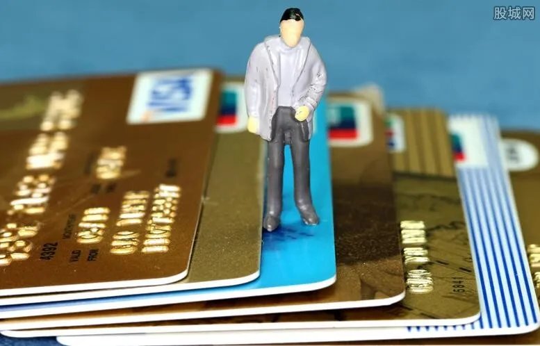 中国银行借记卡收年费吗 具体是怎么样收费