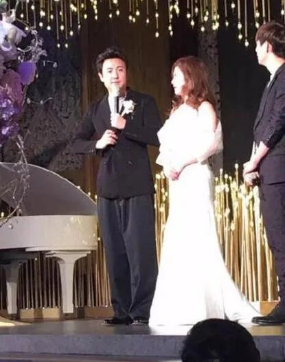 沈腾和王琦的结婚照:沈腾老婆王琦的照片资料