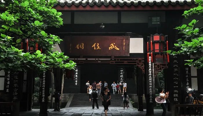 舌战群儒的主人公是谁 战国时期舌战群儒的主人公是谁
