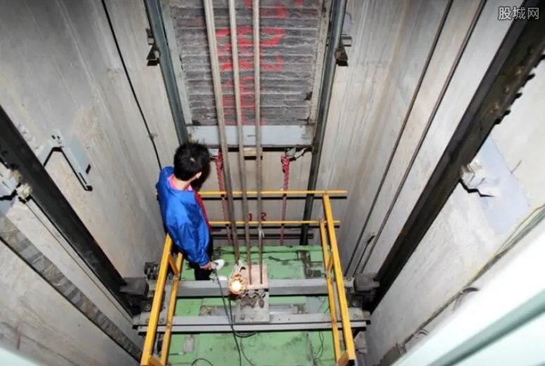 华大电梯事件怎么回事？回顾华大电梯事件始末