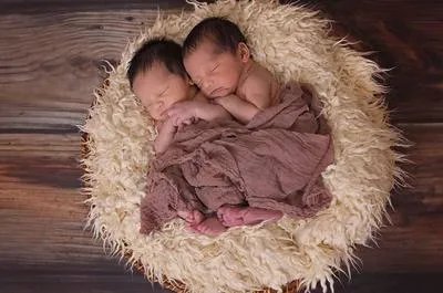 婴儿的睡姿怎样才正确    婴儿睡姿有哪些纠正方法