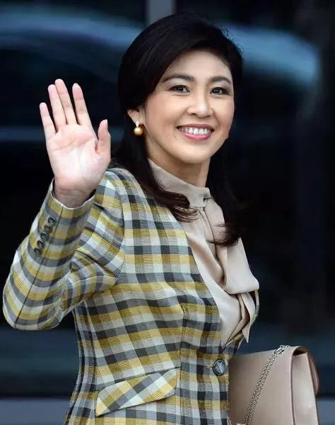 英拉失踪后首次现身到底出于哪些考虑