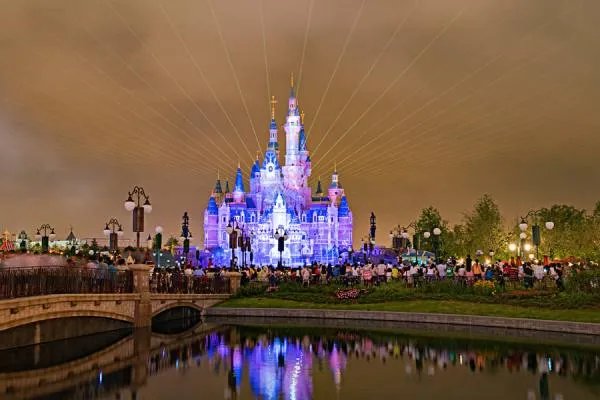 迪士尼天价插队费是多少?