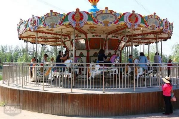 旋转木马多少钱一台