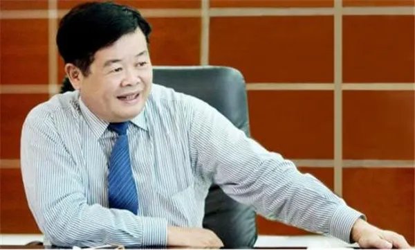 曹德旺女儿曹艳萍简历结婚照片 曹艳萍个人资料素颜照最新消息